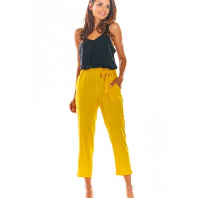  Pantalon femme model 144657 awama 