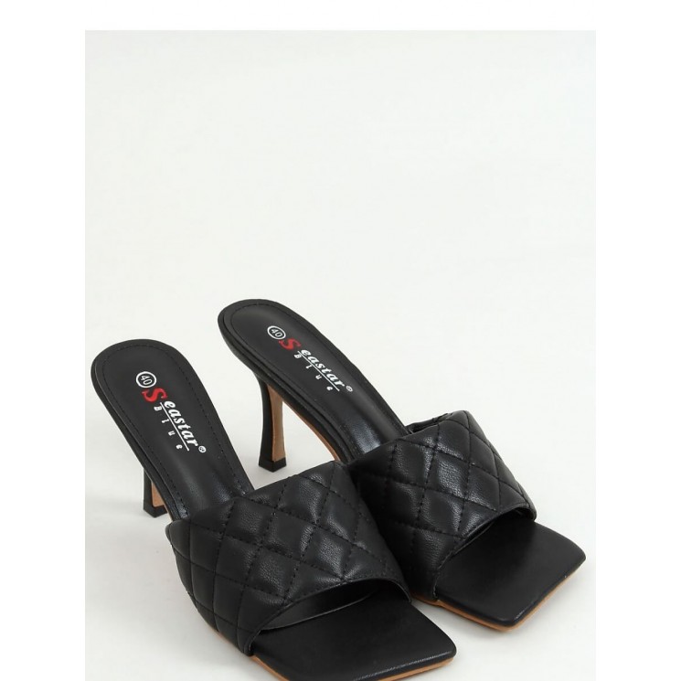  Clacquettes model 155671 Inello 